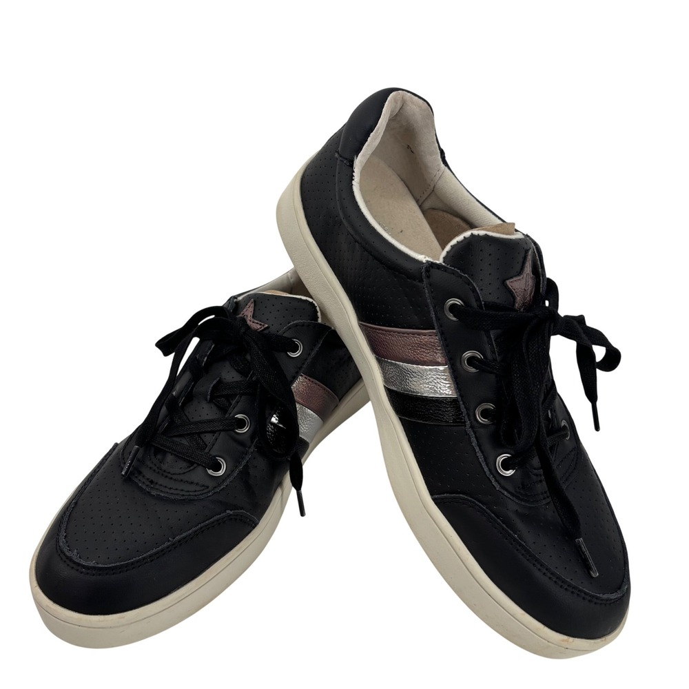 Revitalign Womens Belmont Black Leather Low Top Sneakers Metallic
Size 9.5 Wide